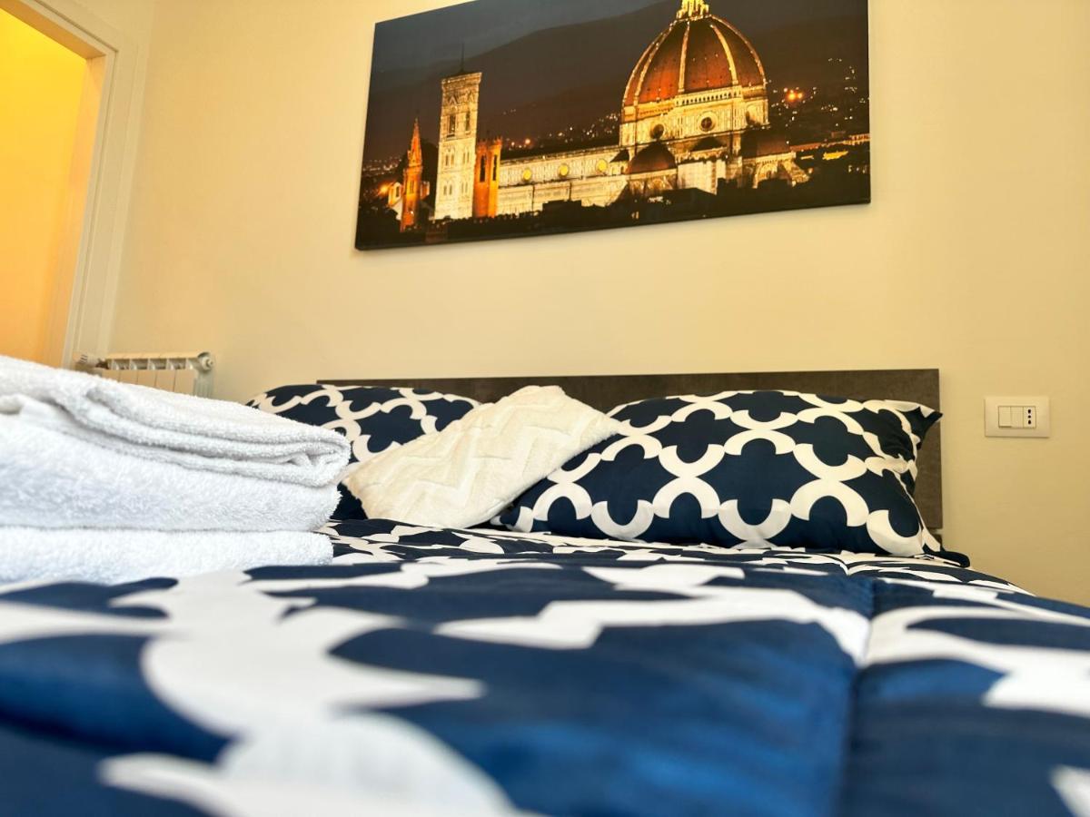 Clyde Large * Florencia